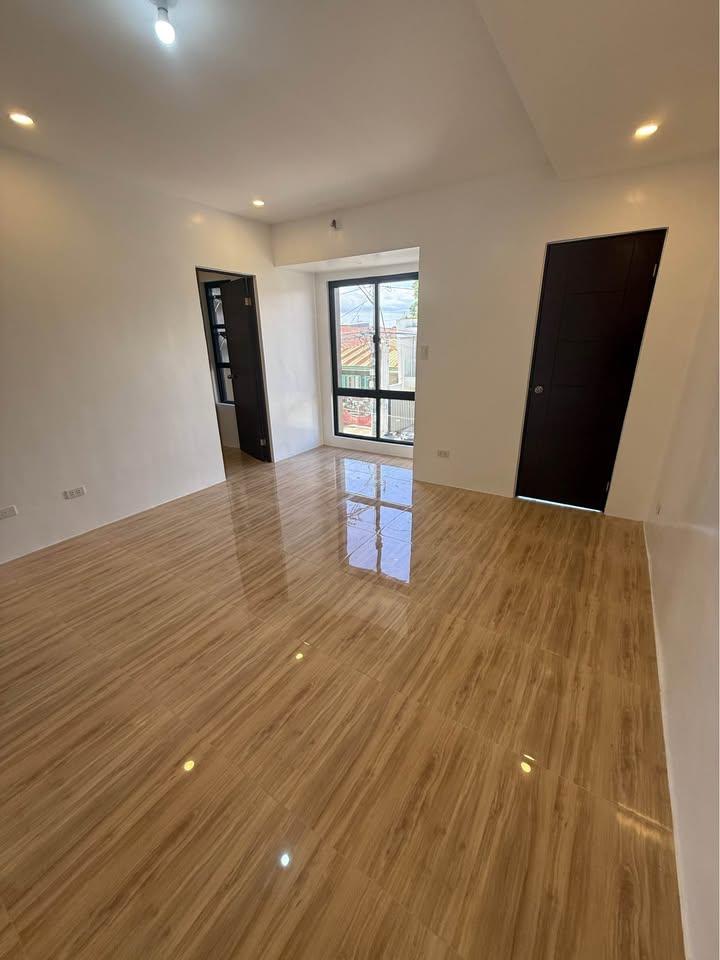 Pilar Village Duplex thumbnail 4
