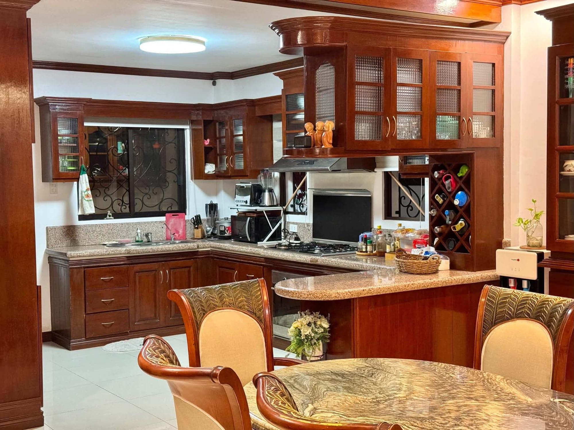 Parkplace Village Imus – 5-Bedroom House and Lot thumbnail 8