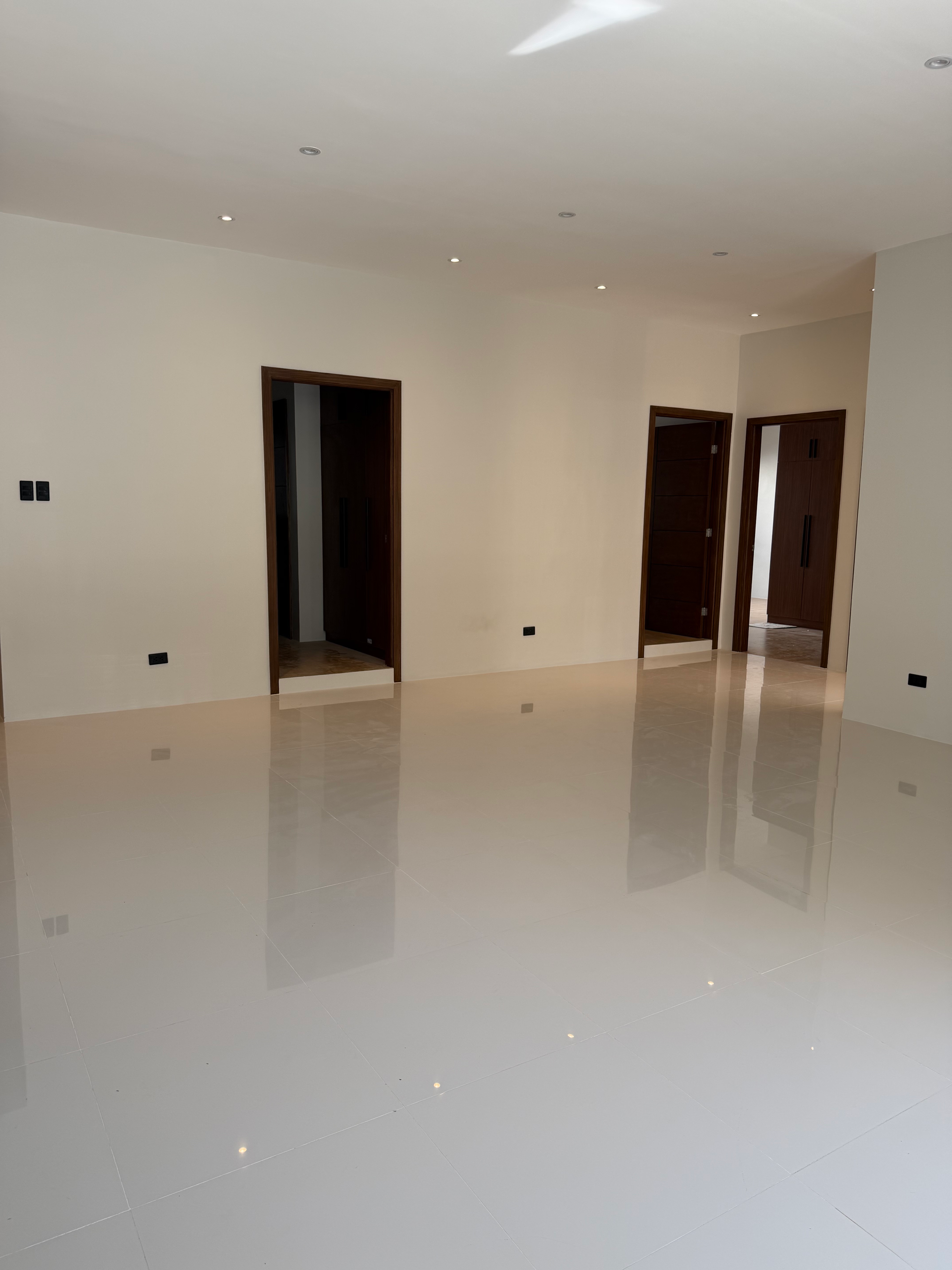 BF Homes Paranque – Renovated 4-Bedroom House thumbnail 3