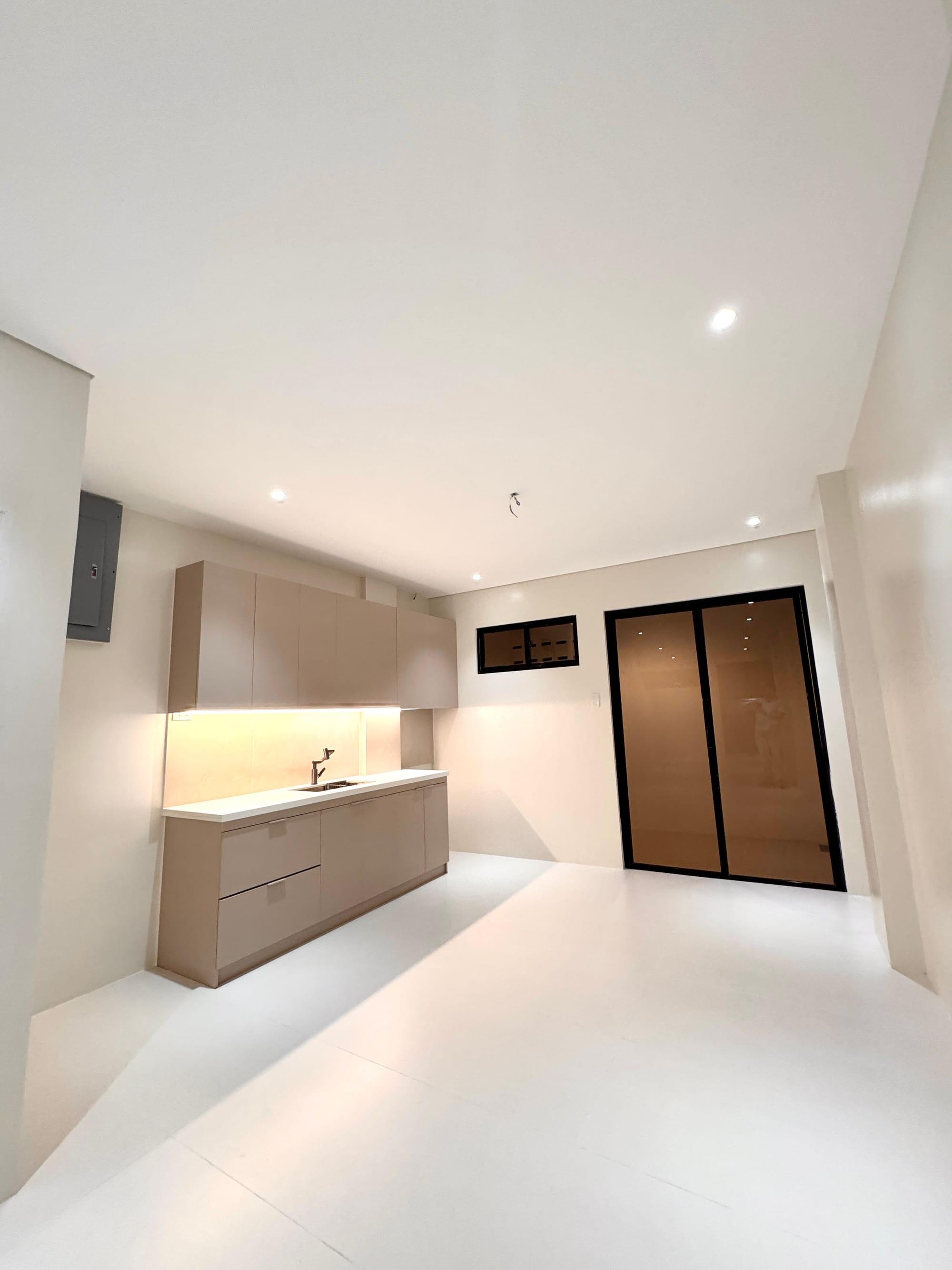 Muji-Inspired Townhouse Near C5 Extension thumbnail 3