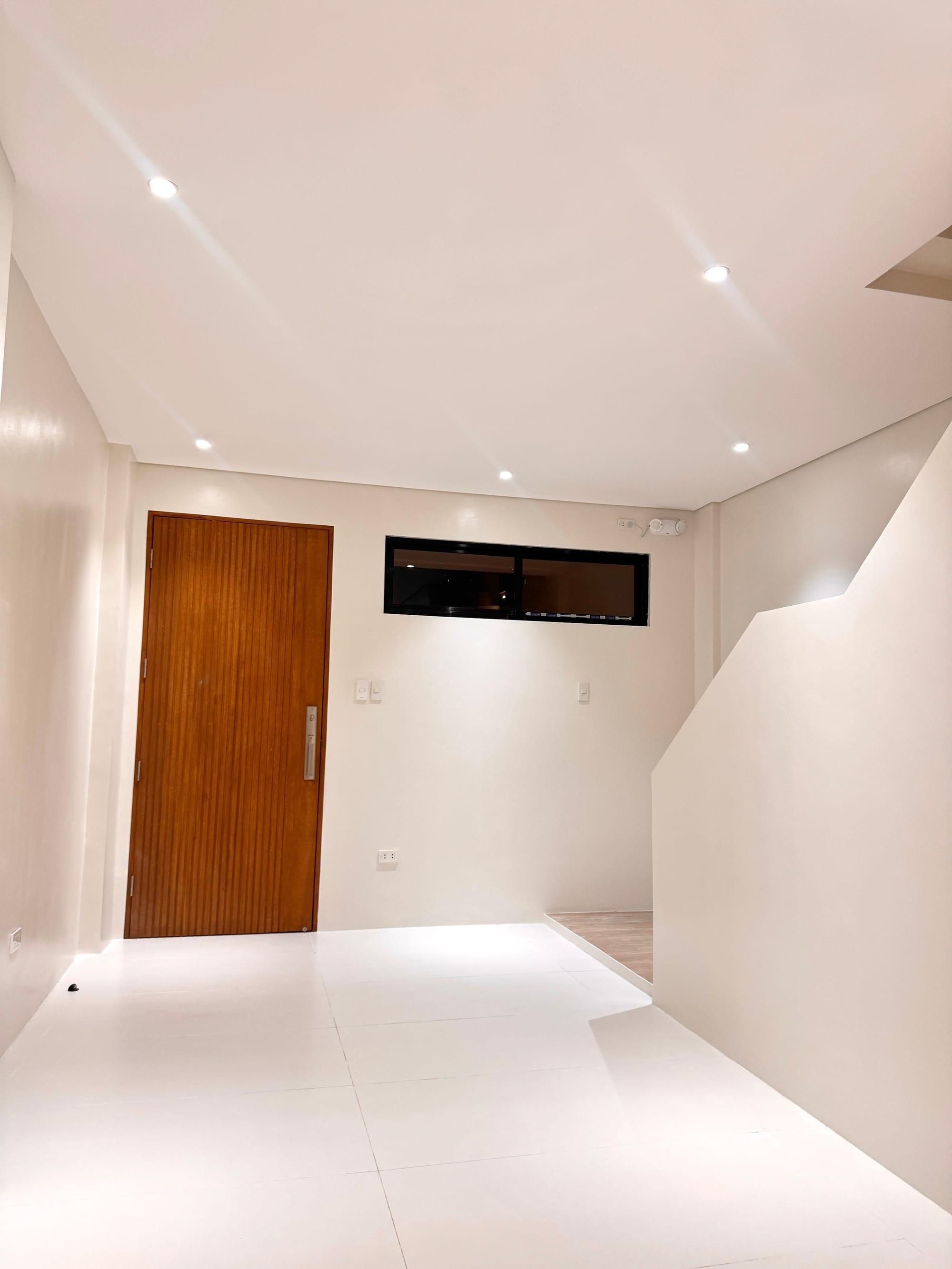 Muji-Inspired Townhouse Near C5 Extension thumbnail 4