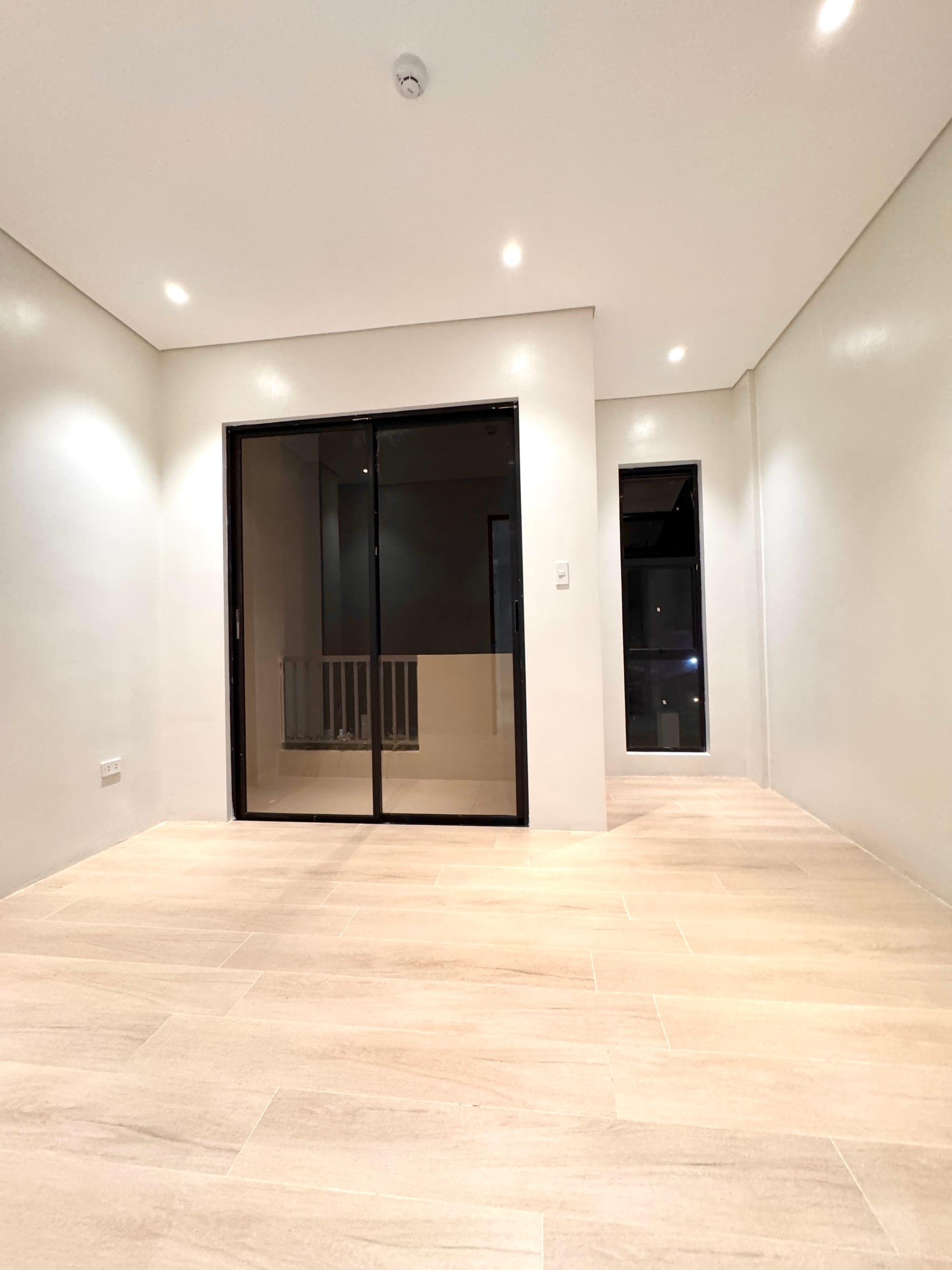 Muji-Inspired Townhouse Near C5 Extension thumbnail 5