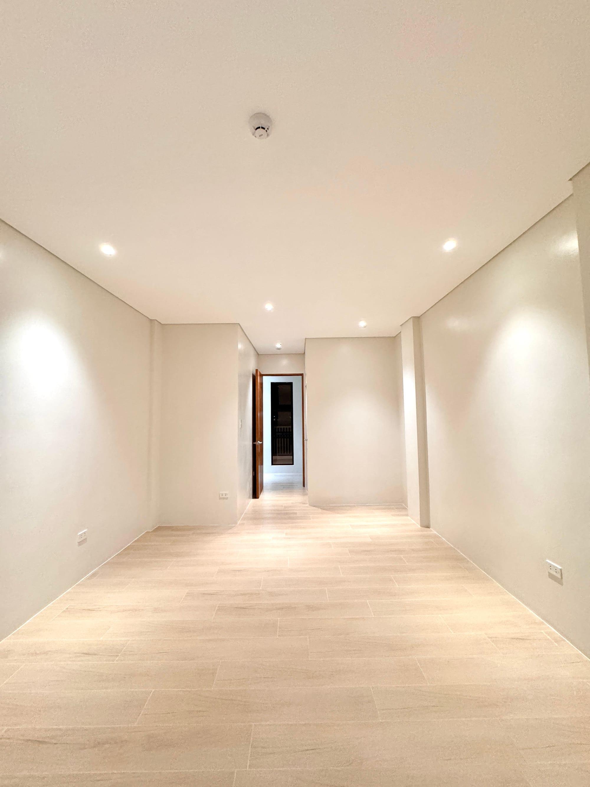 Muji-Inspired Townhouse Near C5 Extension thumbnail 7